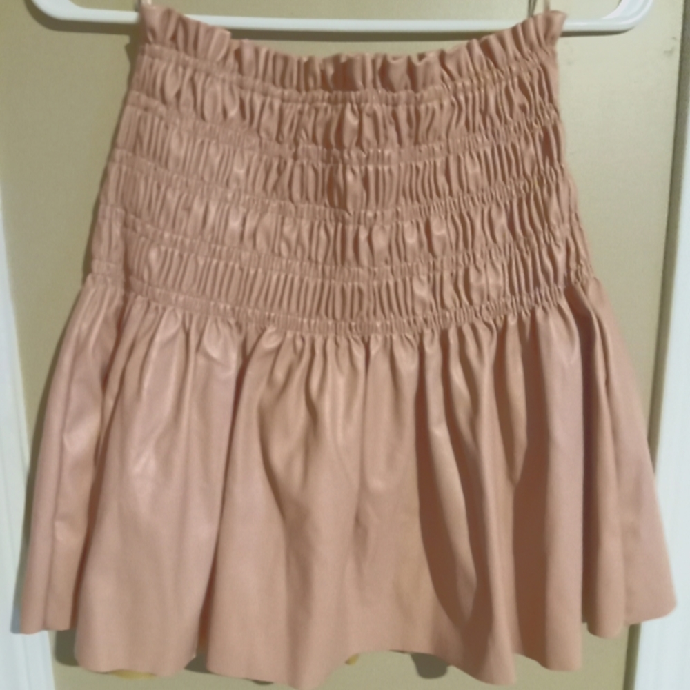 Dolls Kill leather style M, rose color